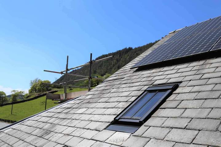 Pose fenêtre de toit VELUX, Morsang-sur-Orge